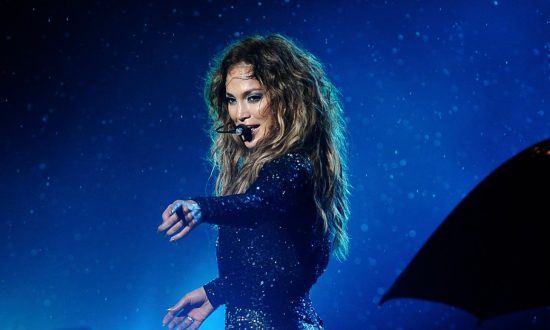 Do výzvy sa zapojila aj Jennifer Lopez.