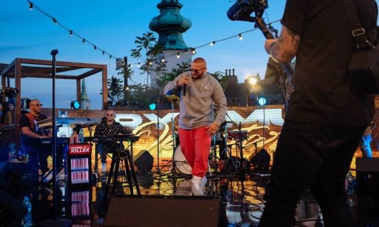 Rytmus odpálil koncert na streche