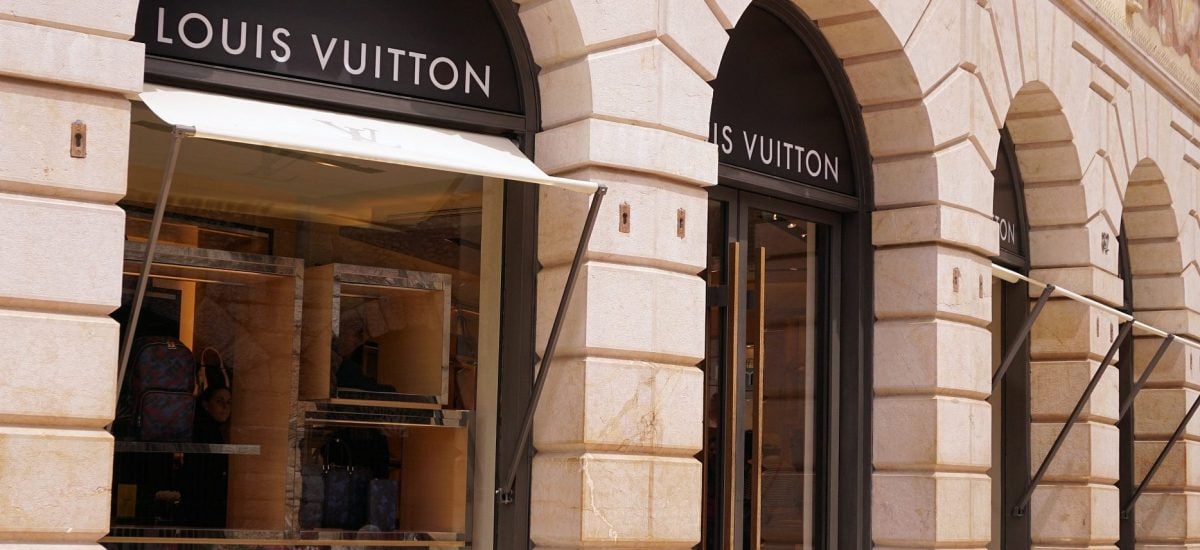Výklady obchodu Louis Vuitton