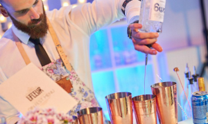 Barman na Gin Feste