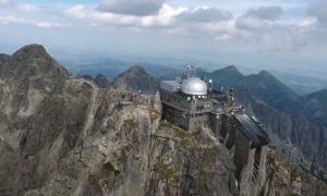 Tatry vyzerá z vtáčej perspektívy naozaj skvele.