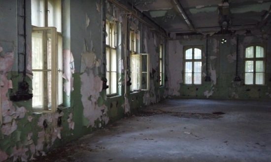 Kasárne v Nitre, ktoré použili tvorcovia filmu Trhlina na nakrútenie scén psychiatrie