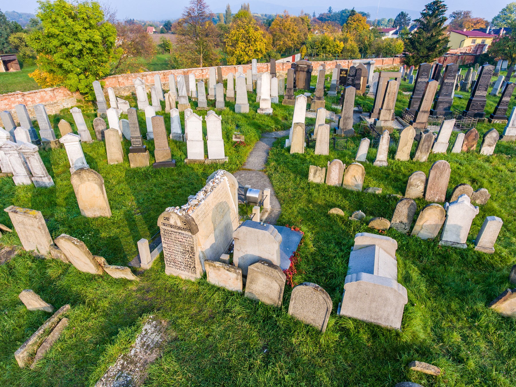 Židovský cintorín v Holešove