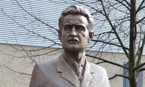 Busta Ivana Kraska v Rimavskej Sobote