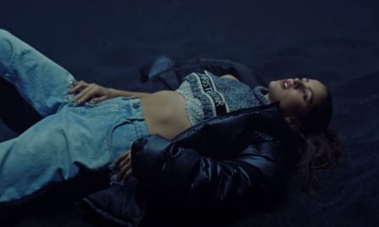 Billie Eilish sa vo svojej novinke spojila s Rosalíou.