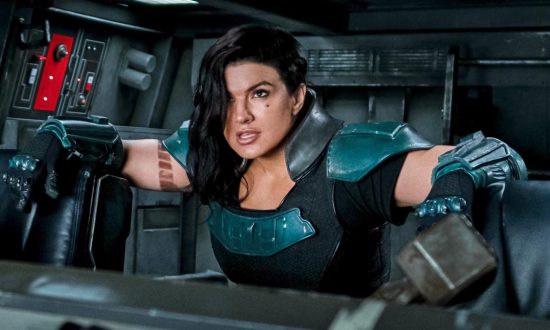Gina Carano v seriáli Mandalorian.