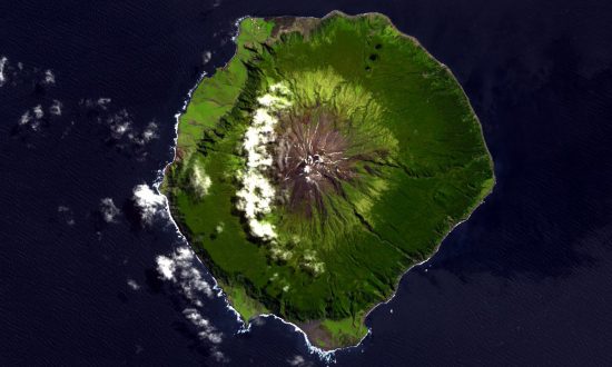 Tristan da Cunha, Súostrovie