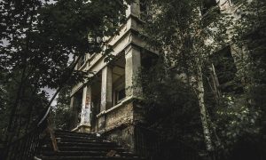 Opustená budova v Bratislave desí domácich aj turistov
