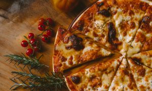 Muž kúpil dve pizze za neuveriteľných 400 miliónov dolárov