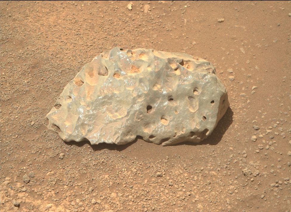 Nezvyčajne tvarované kamene na Marse