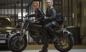 Do kín prichádza Black Widow