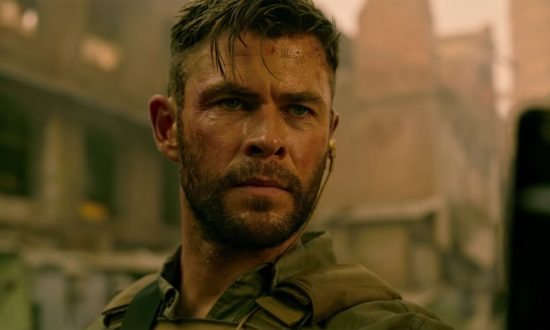 Chris Hemsworth sa objaví v Prahe na nakrúcaní Extraction 2