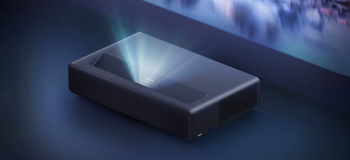 Projektor Xiaomi Laser Cinema 2 stojí viac ako nový iPhone