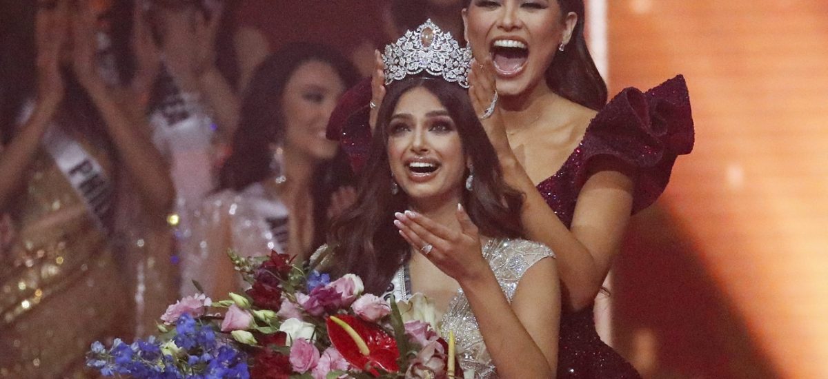 Miss Universe 2021 vyhrala kráska z Indie
