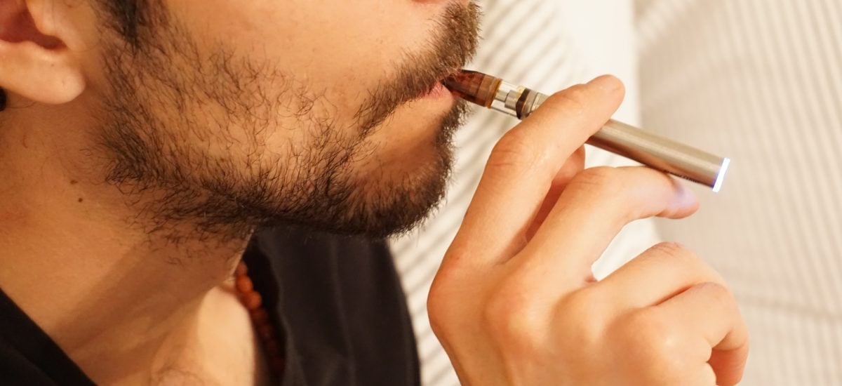 E-cigarety môžu u mužov vyvolať neželaný vedľajší účinok.