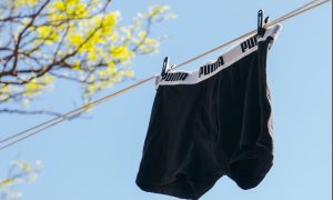 Výrobca bielizne odhalil, prečo je na boxerkách otvor.