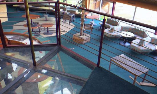 Opustený disco club
