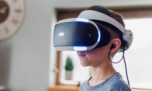 Deti sa vo virtuálnej realite môžu dostať k pikantným záberom