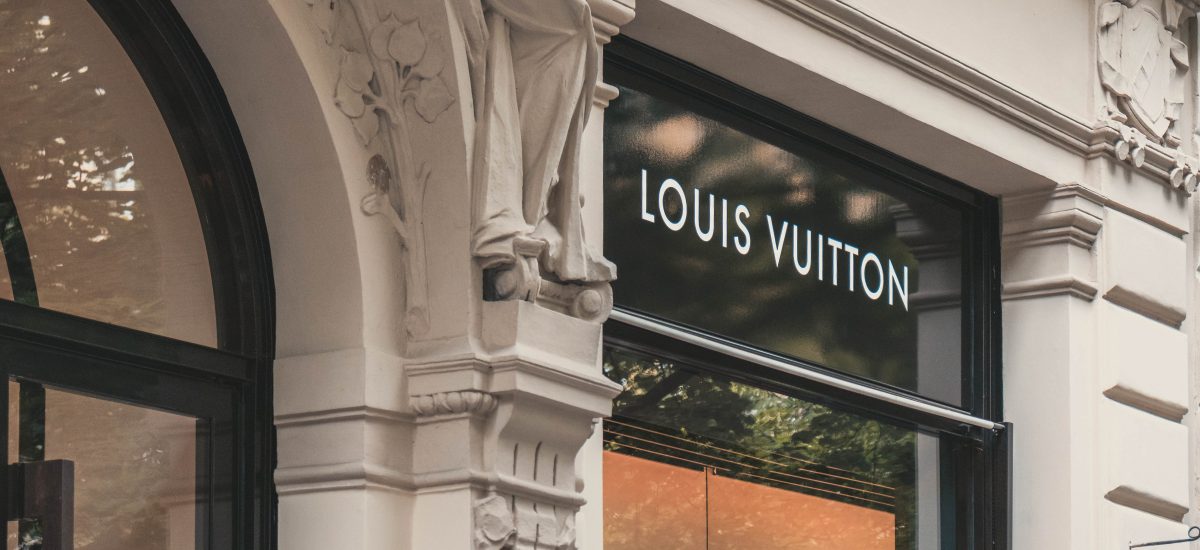 Nová kolekcia od Louis Vuittonu: Symbol vojny?