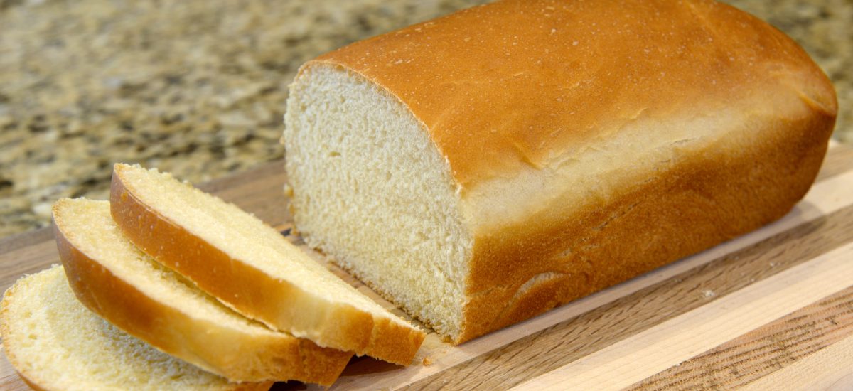 nakrájaný biely chlieb