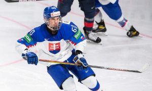 Juraj Slafkovský na hokejovom zápase