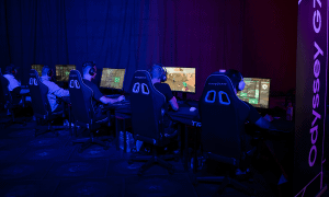 Road to Comic-Con sa presúva do play-off