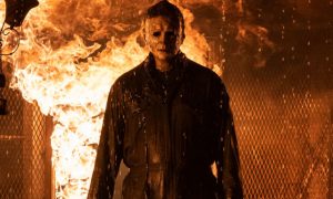 Michael Meyers v plameňoch