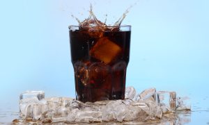 coca cola s ľadom