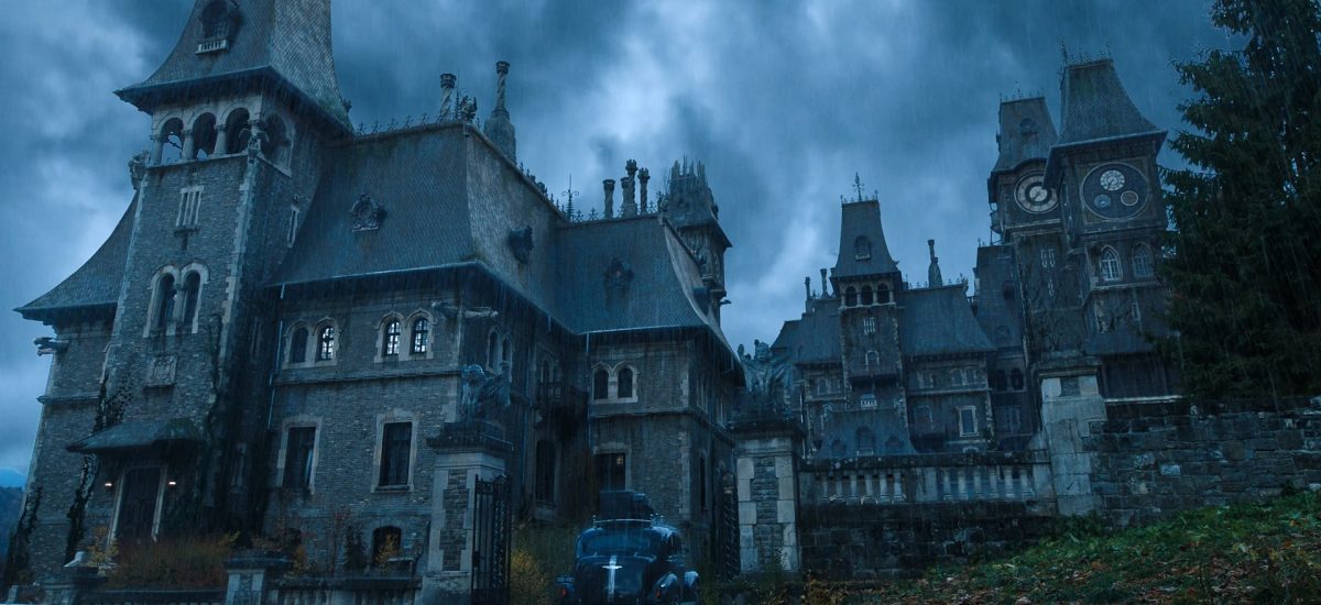 hrad Cantacuzino v Rumunsku v seriáli Wednesday na Netflixe