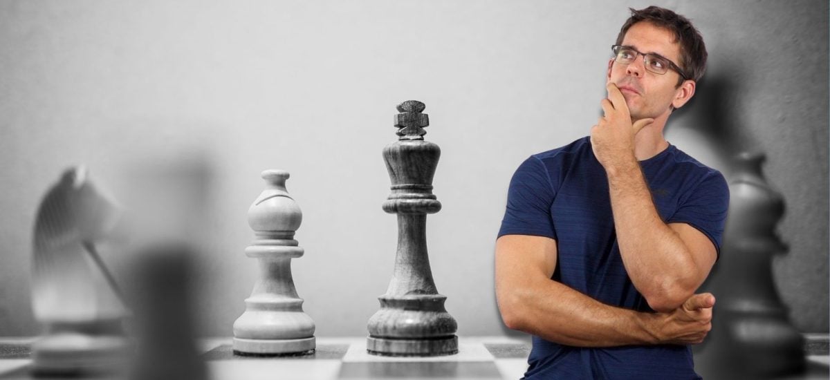 Filip Kuna a šachové figúrky