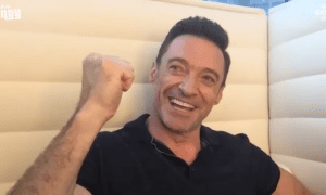Hugh Jackman sa „vykrmuje“ do postavy Wolverina