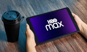 Tablet s logom HBO Max