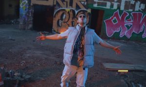 EM2 Debutový album