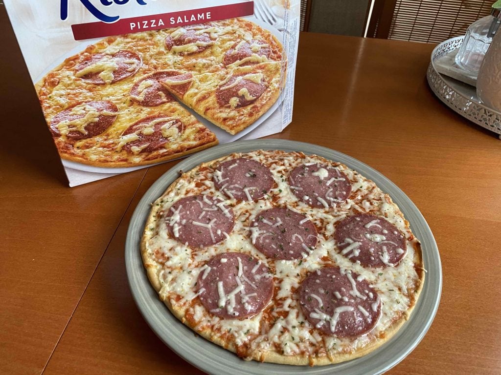 Salámová pizza Ristorante