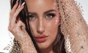 Berniei make-up artistka