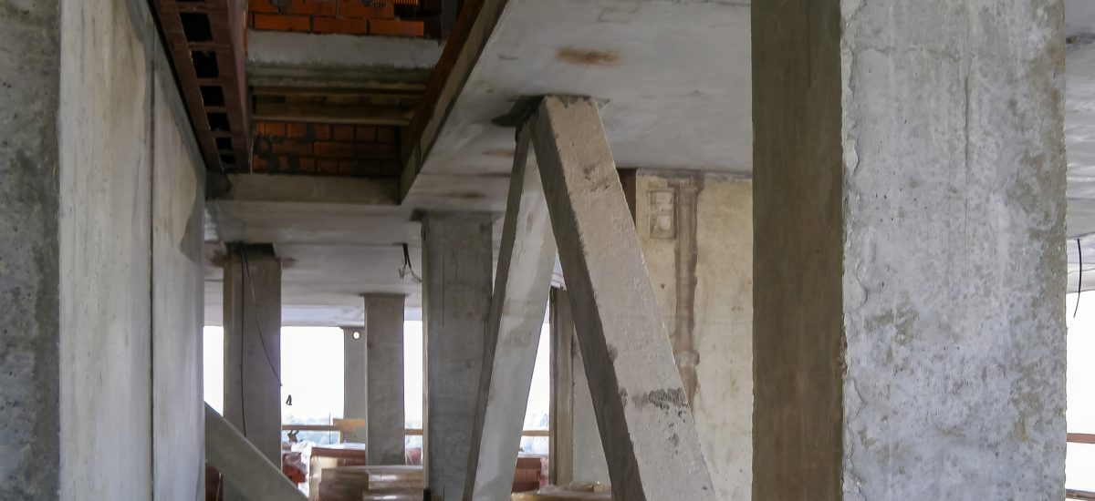 urbex nedokončený hotel