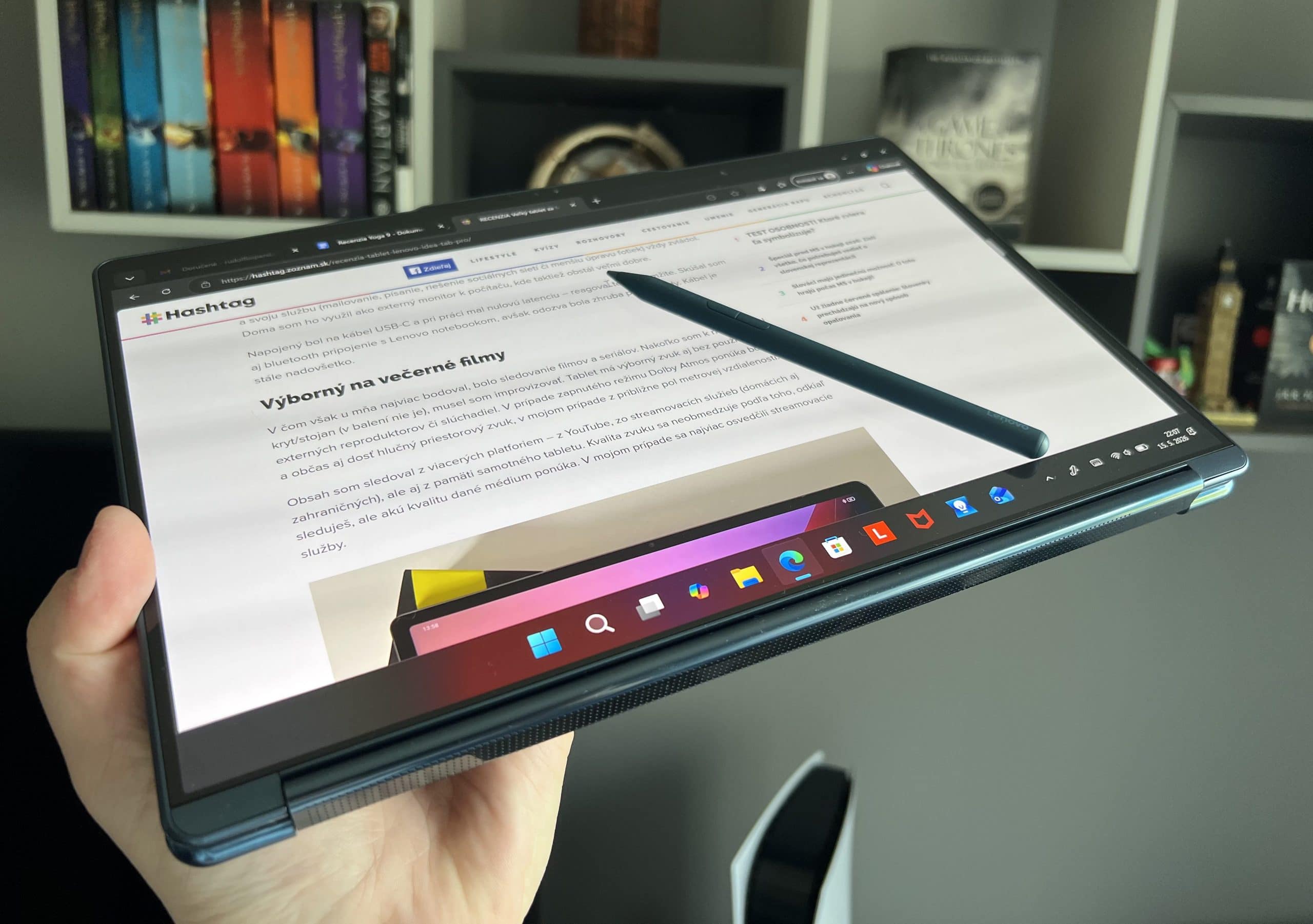 Lenovo Yoga Book 9 využiješ aj ako tablet